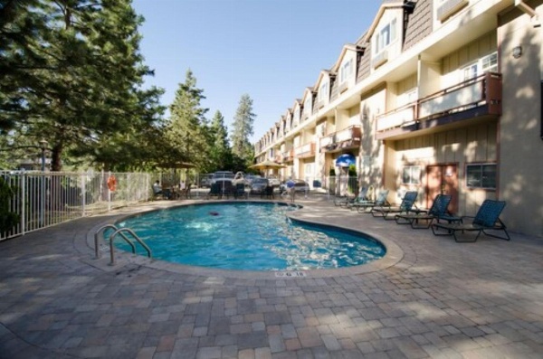 Quality Inn South Lake Tahoe image 3